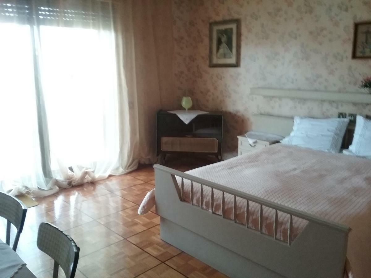 Maisonette Afroditi Villa Peraía Exteriör bild